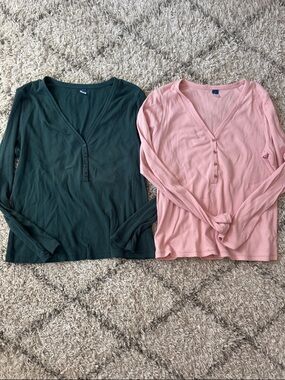 Old Navy Women's Ribbed V-Neck long sleeve t shirts - Dusty Pink & Forest Green